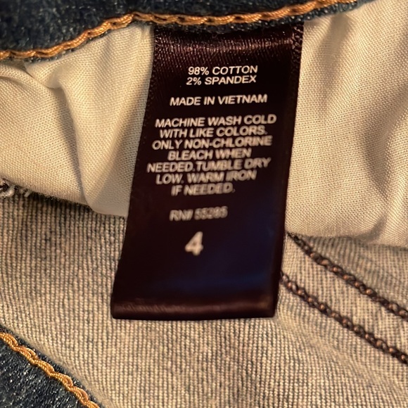 Express Distressed Jean Shorts - Picture 5 of 11